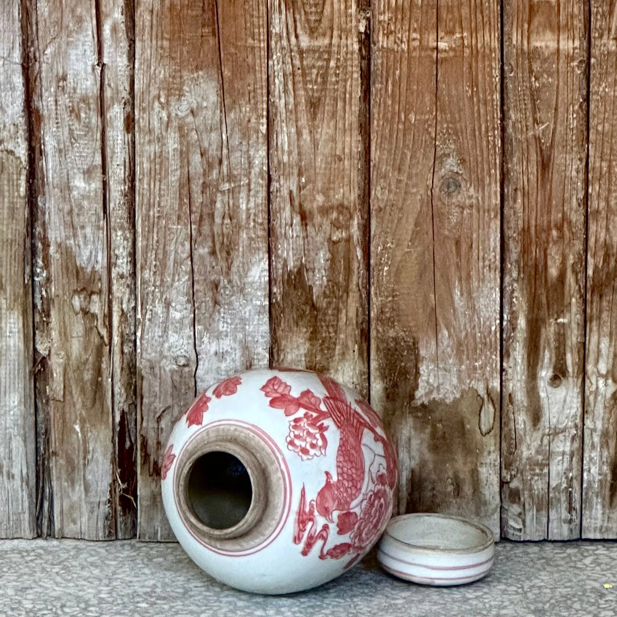 Red and White Porcelain Pheasant Round Storage Jar