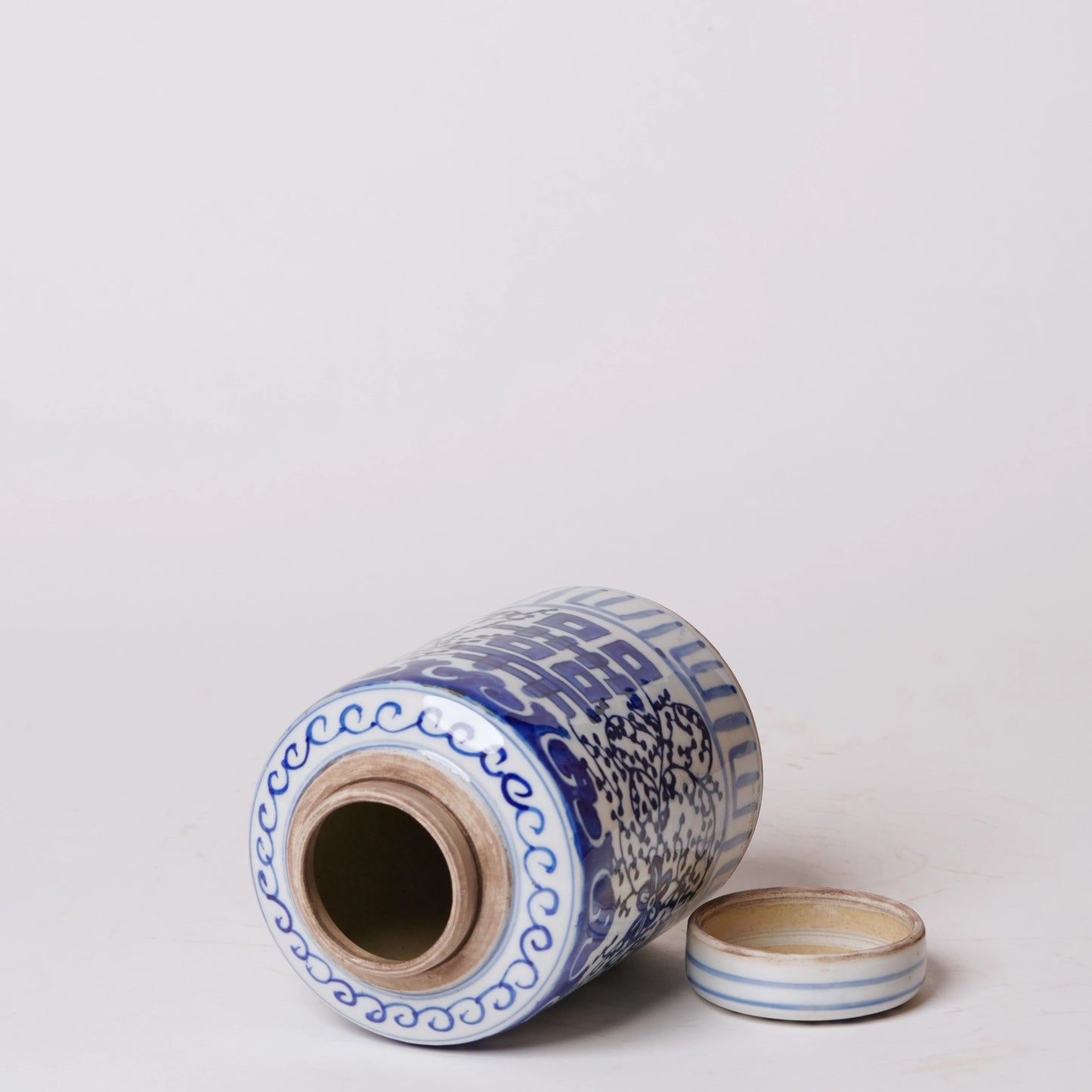 Blue and White Porcelain Double Happiness Cylinder Caddy