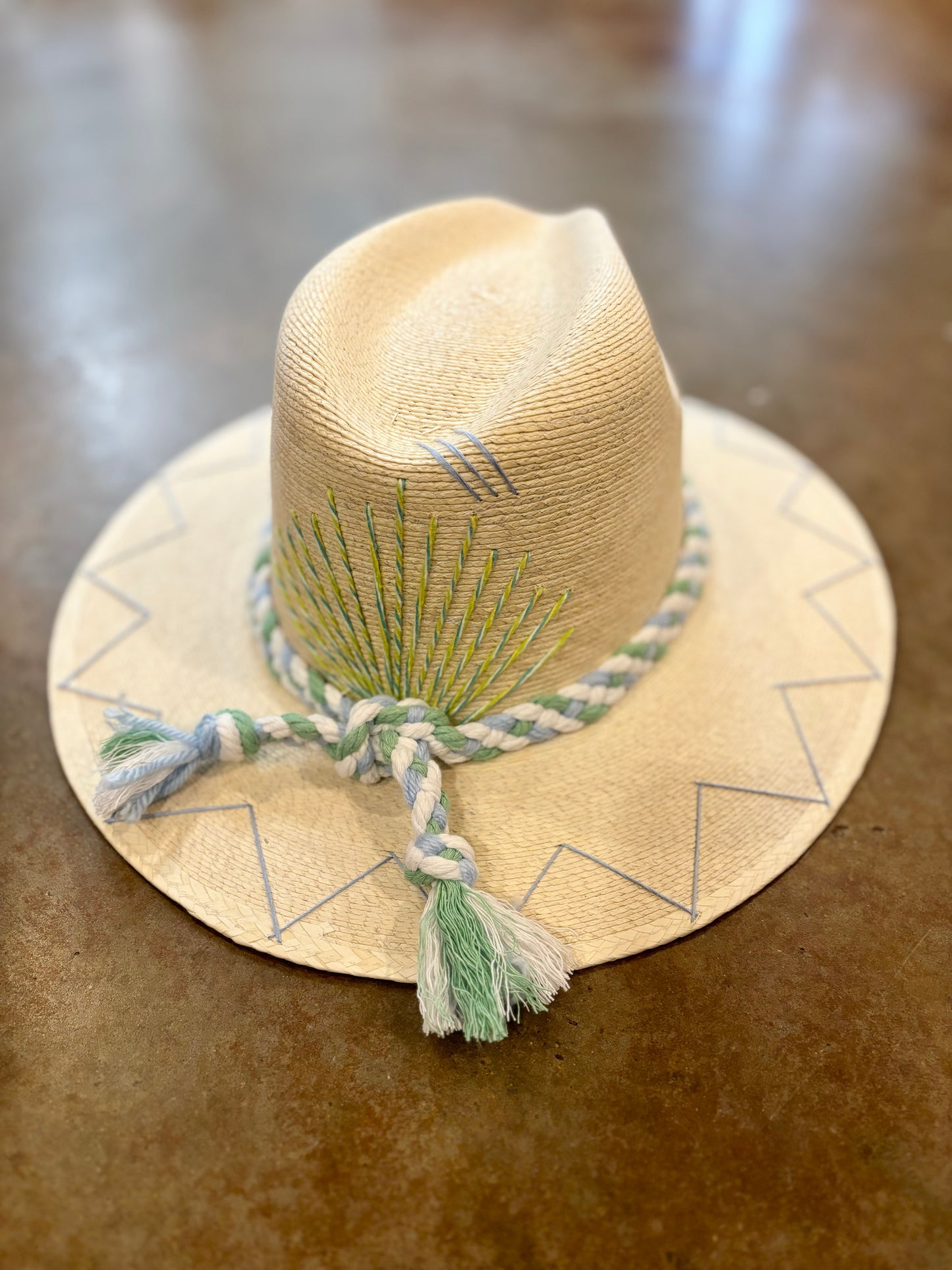 White Palm Green Turtle Agave