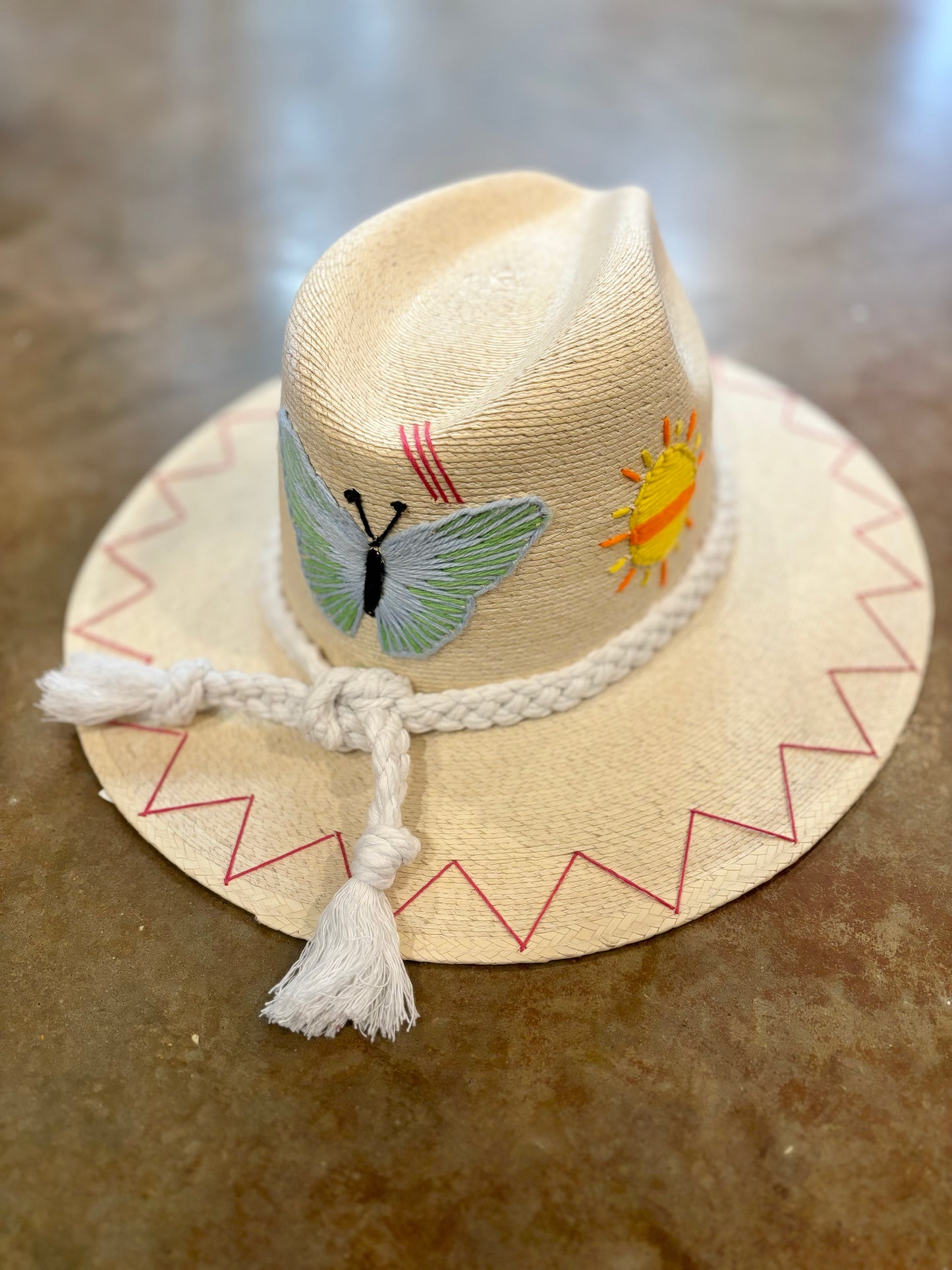 White Palm Novelty Hat