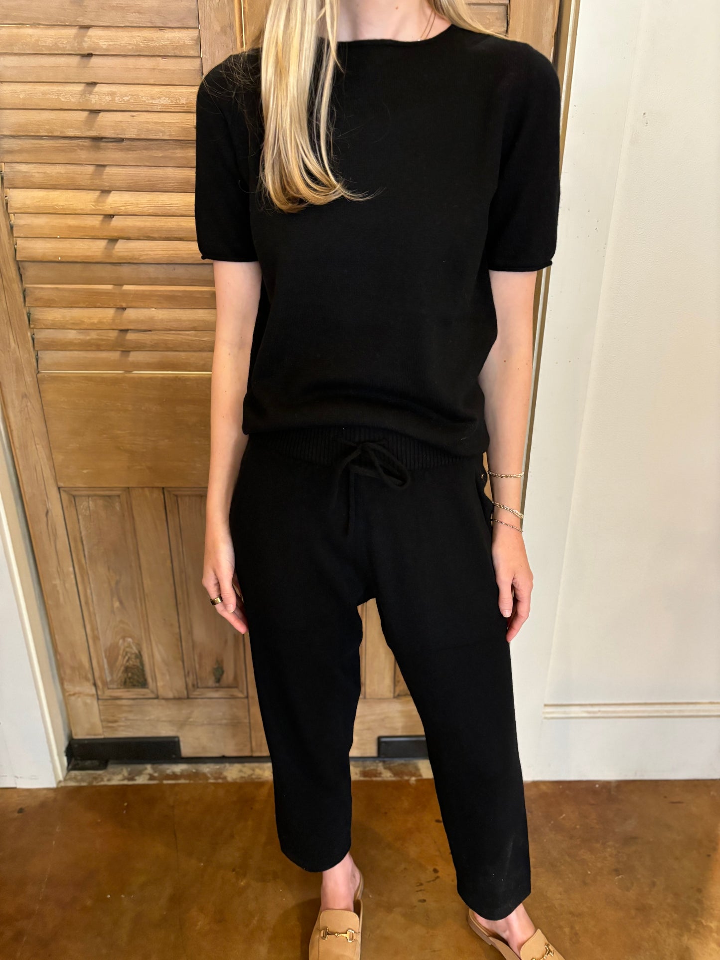 Carmel Cashmere Short Sleeve Sweater Black