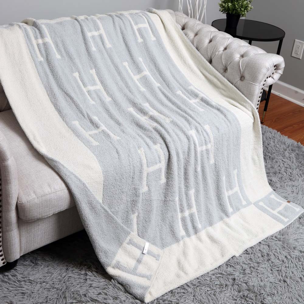H Cozy Reversible Blanket Armory Blue