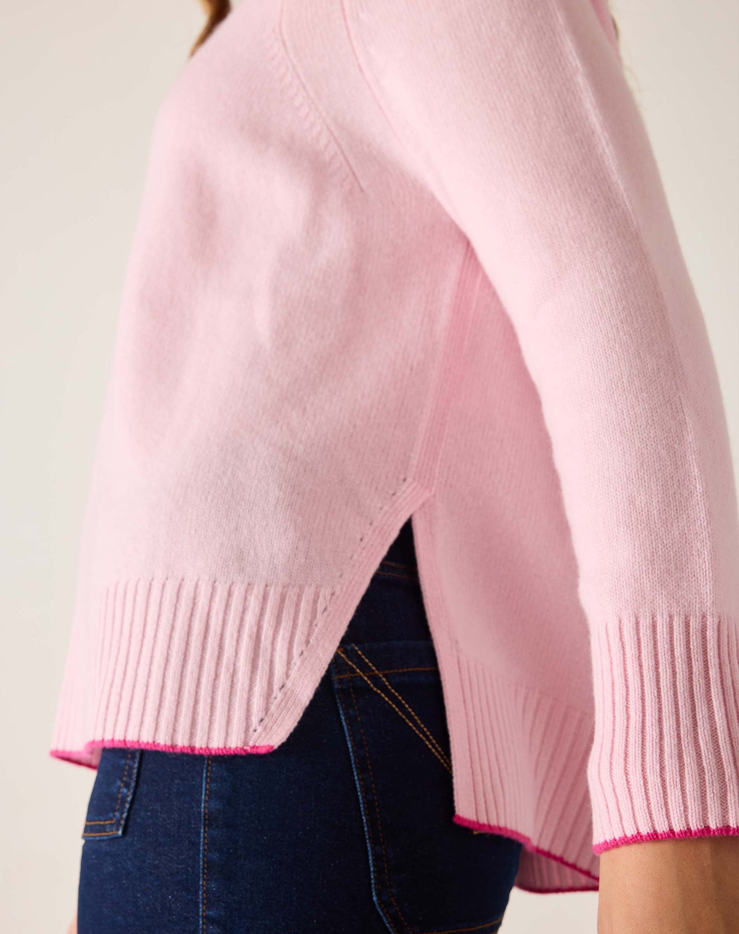 Banff Crewneck Sweater Rosy & Pink Magenta