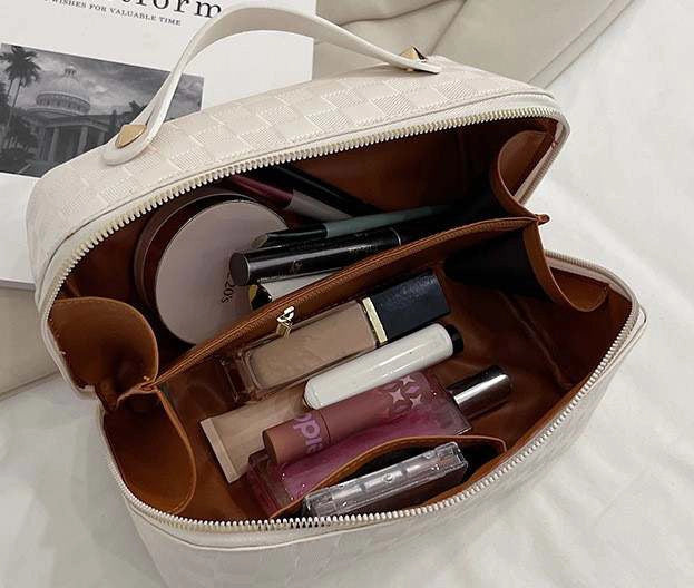 Chic Cosmetic Case