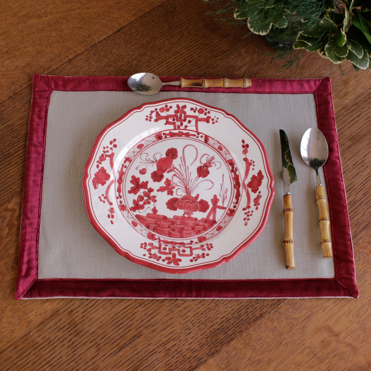 Vida Faenza 9" Salad Plate White & Red