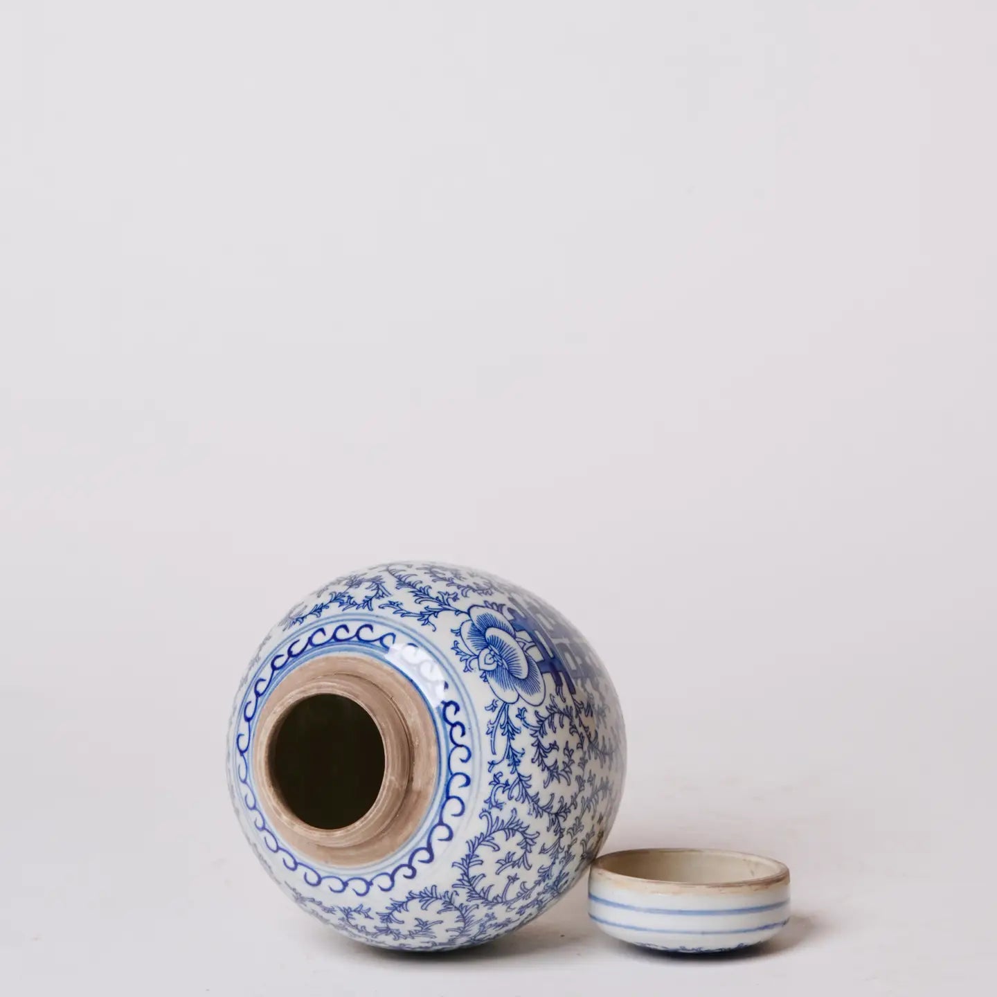 Blue and White Porcelain Scrolling Peony Round Storage Jar