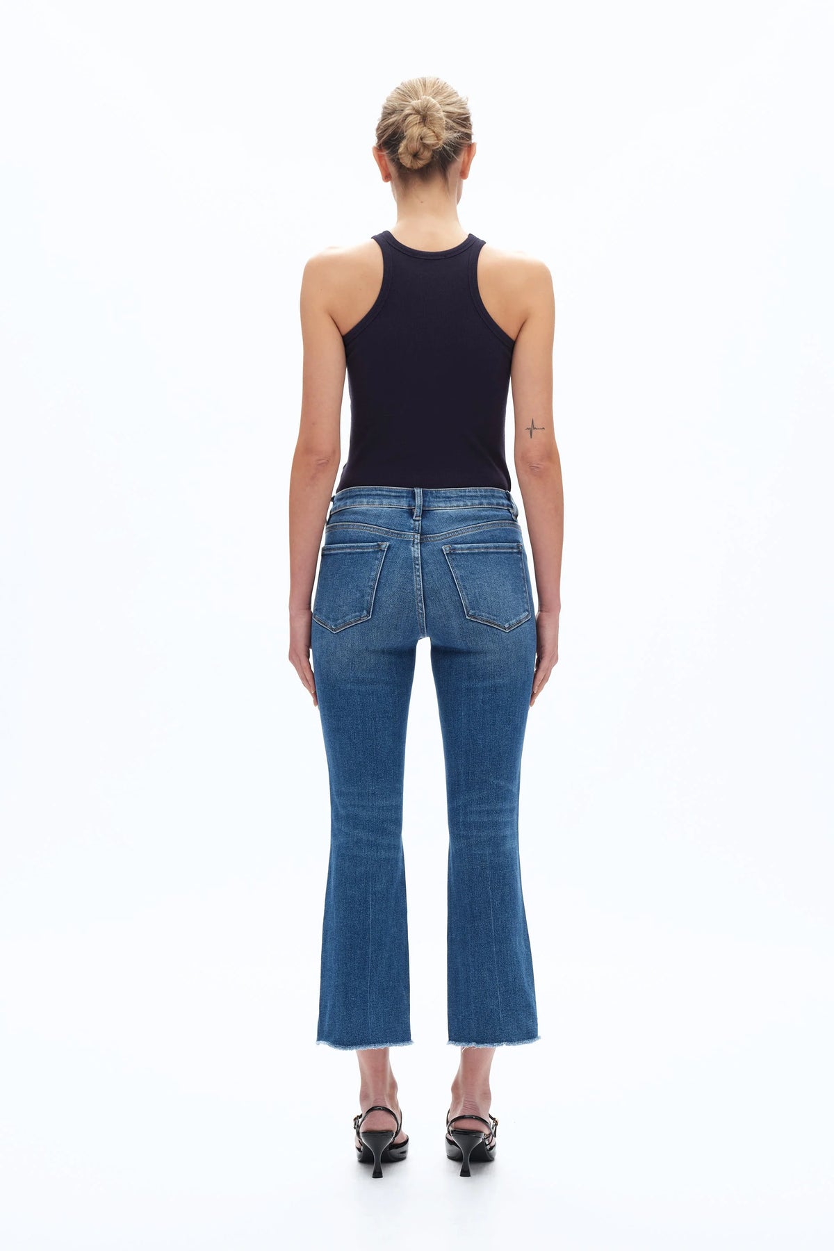 Mid Rise Cropped Stepped Hem Bootcut Jeans Freeloop