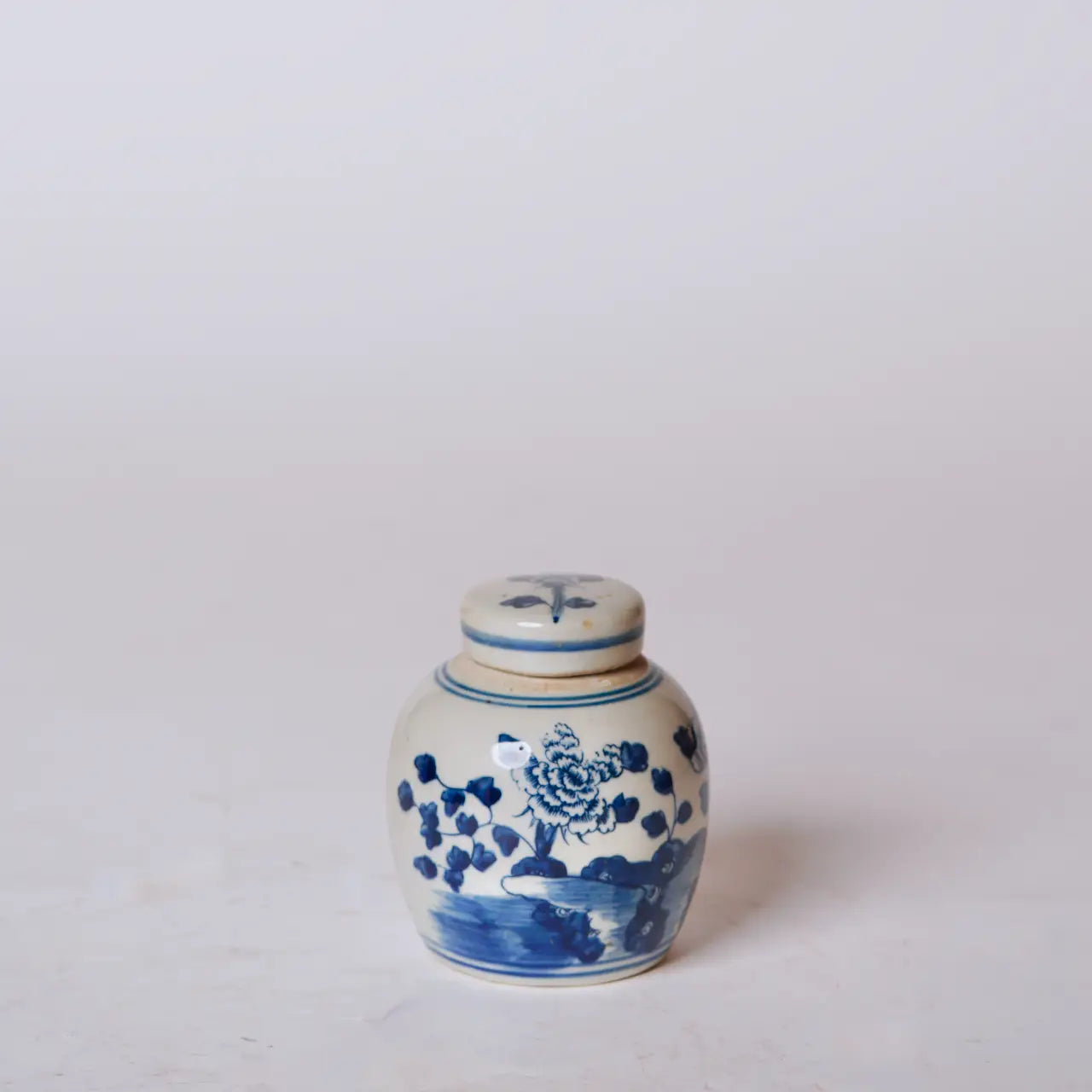 BW Porcelain Mini Peony Floral Round Jar