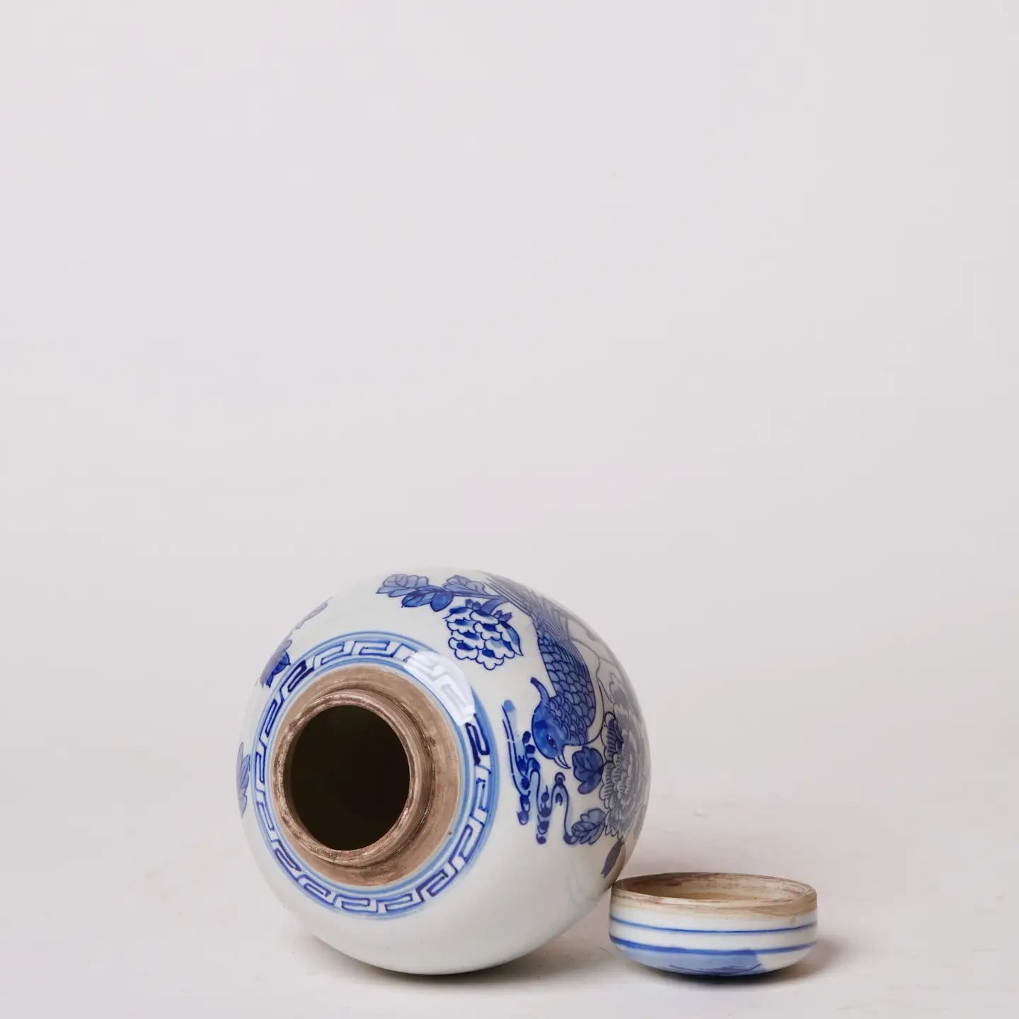 Blue and White Porcelain Golden Pheasant Round Storage Jar