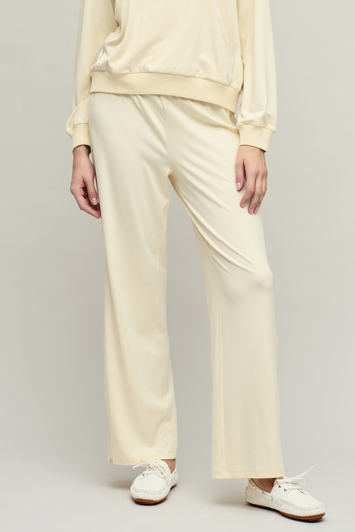 Butterchic Pant w/ Piping