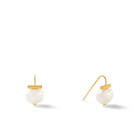 Baby Pearl Wire Earring