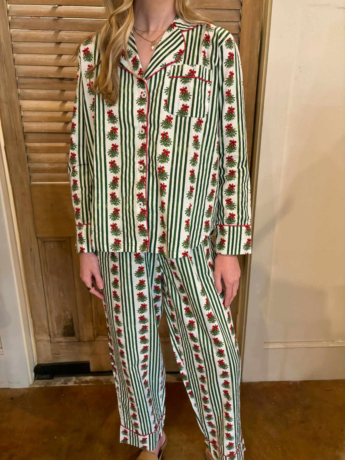 Meet Me Under the Mistletoe LS Pajama Set