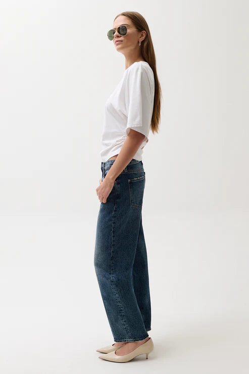 Lexi Mid Rise Bowed Straight Jean Artisan