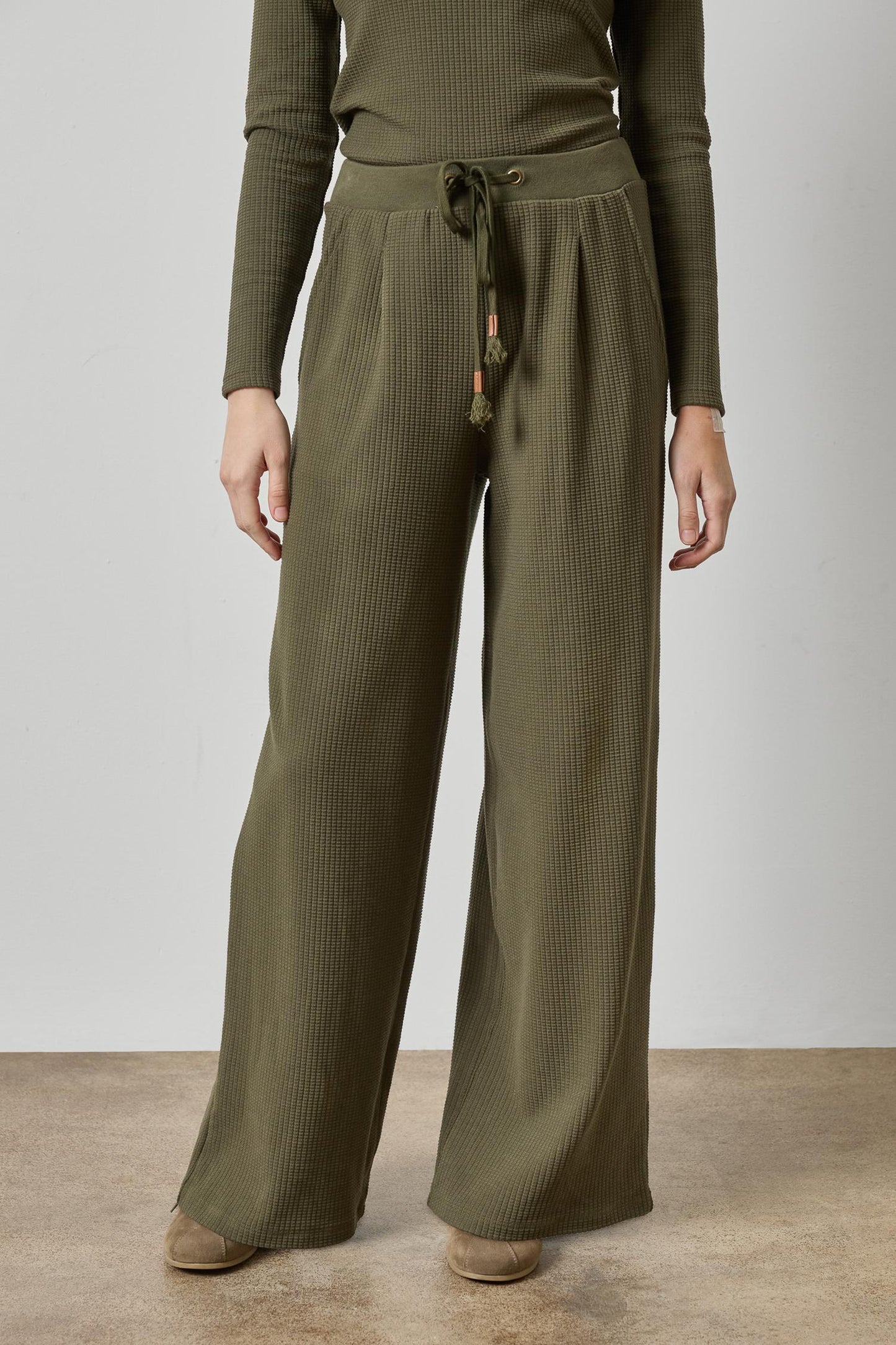 Full Length Pleated Pant Olive