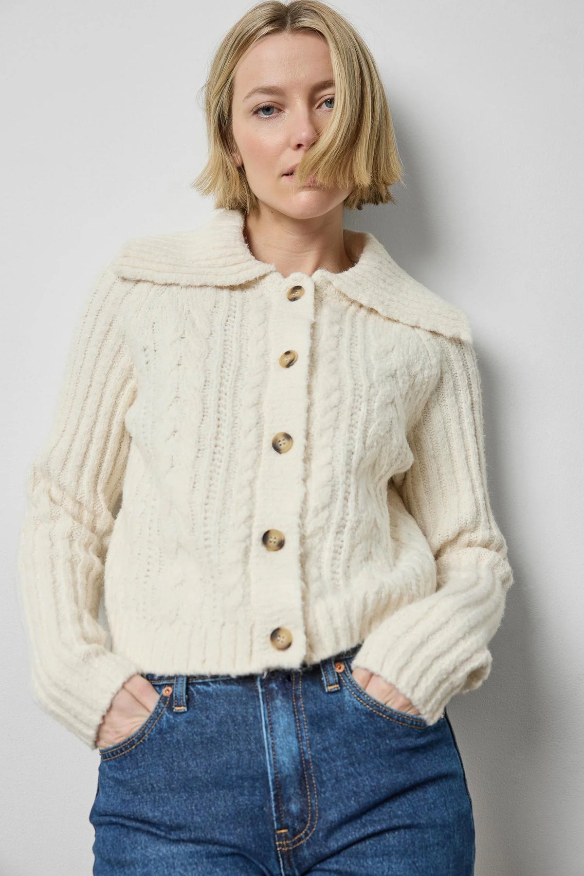 Lofty Collared Cardigan Ivory