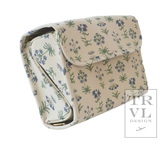 Luxe Hanging Toiletry Case Provence