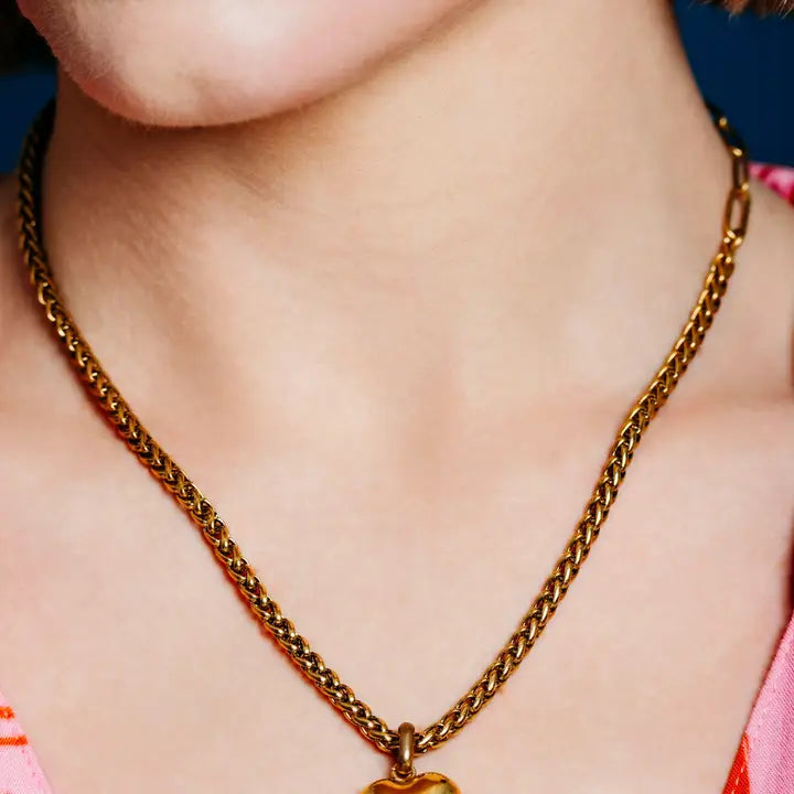 Lovita Necklace