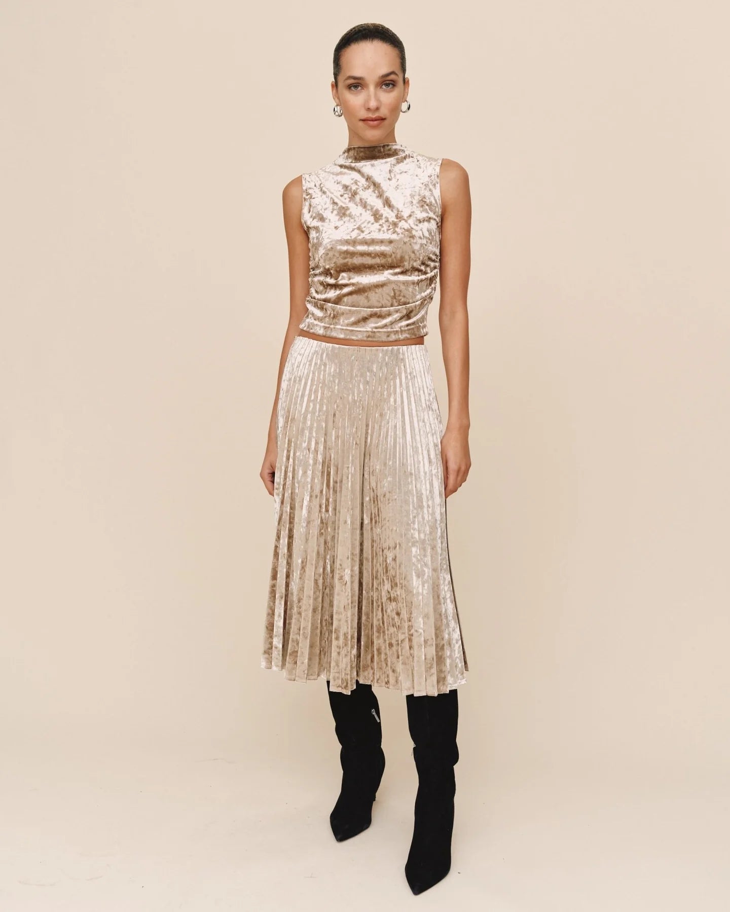 Clean Waist Pleated Skirt Mocha Softee