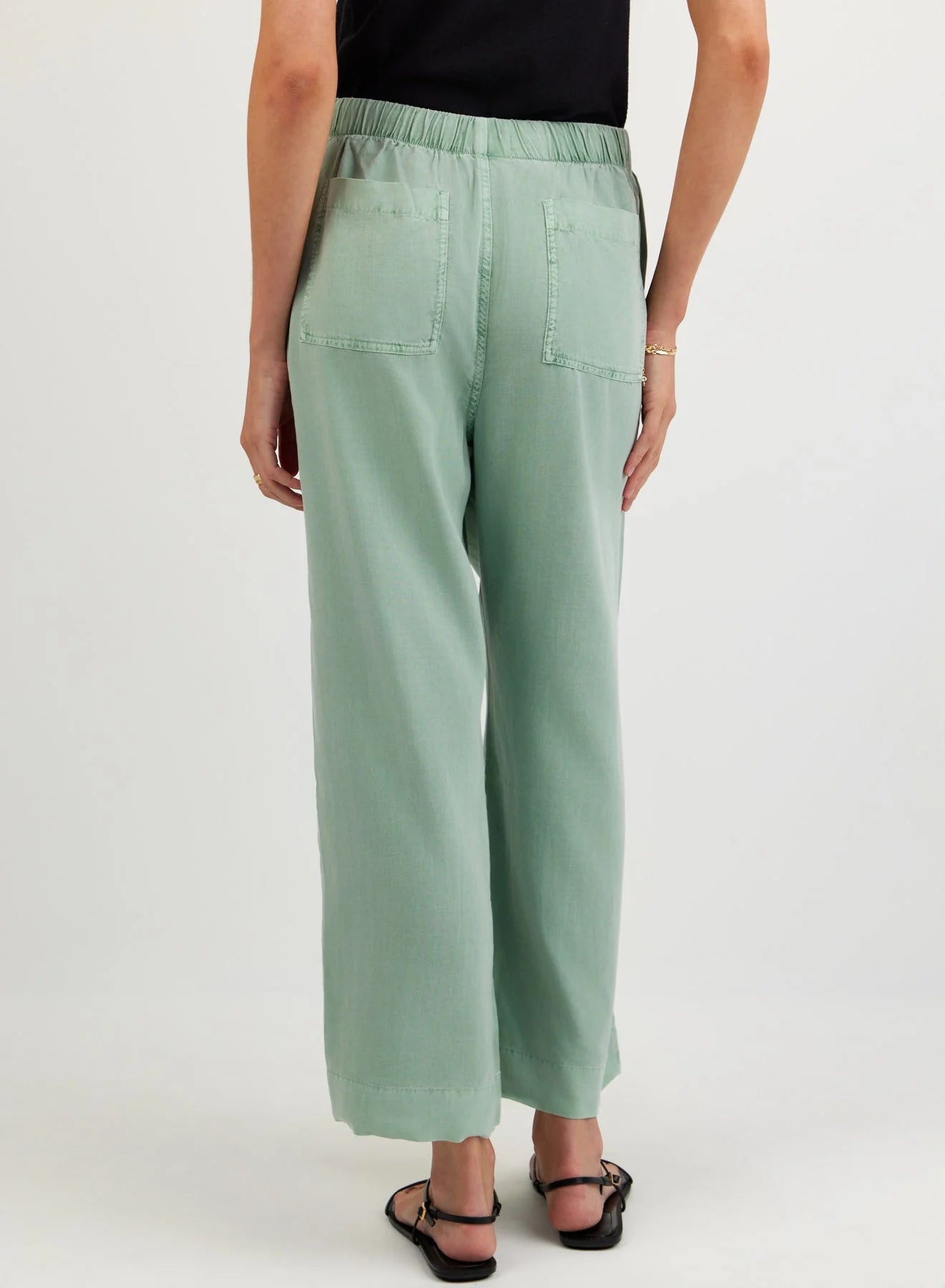 Easy Pocket Wide Leg Crop Oasis Green