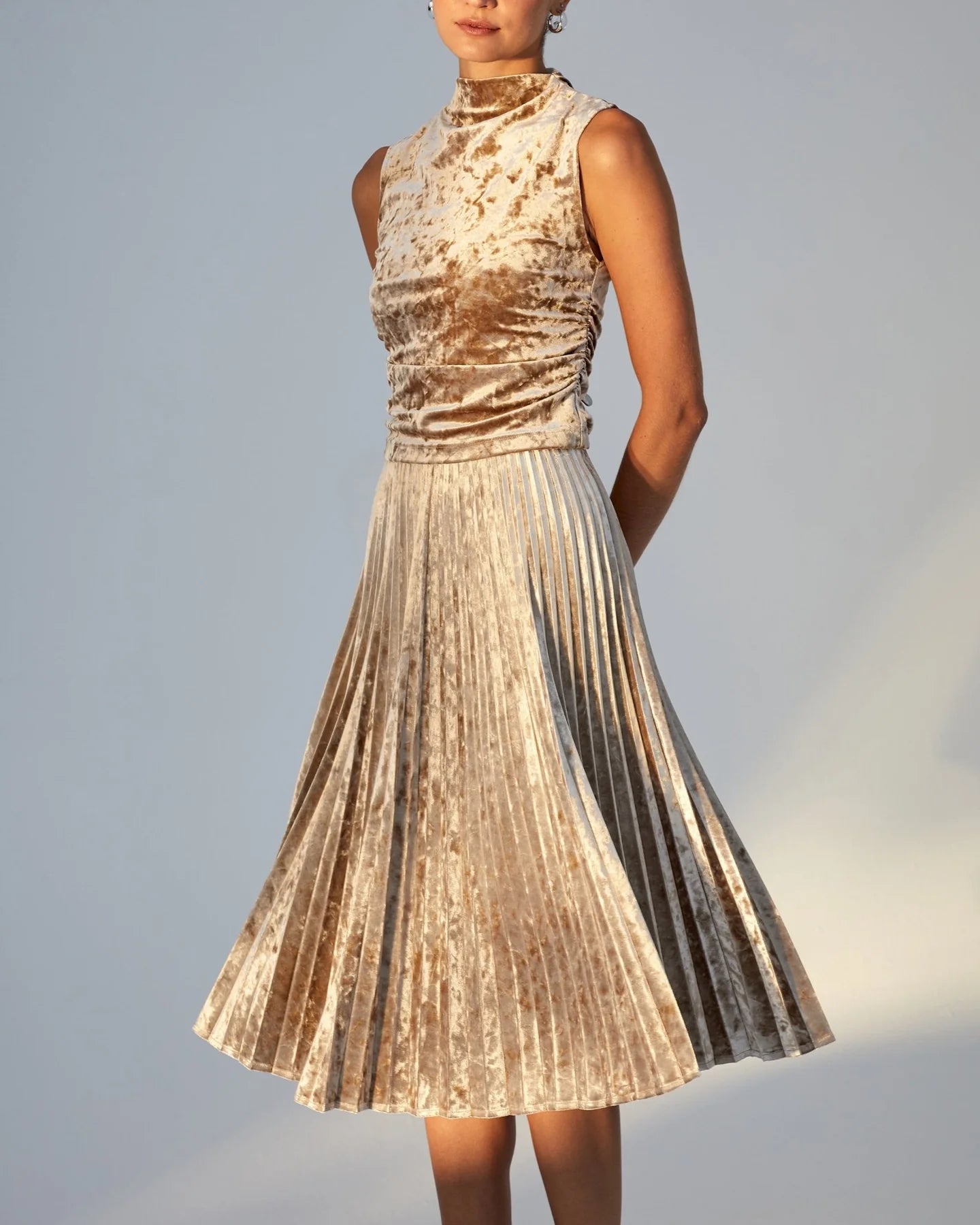 Clean Waist Pleated Skirt Mocha Softee